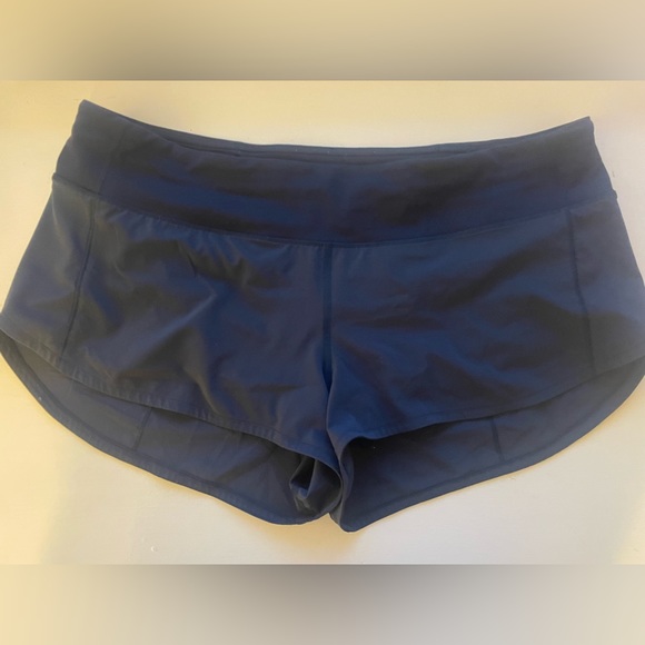 Lulu Lemon Speed Up Lined Shorts 2.5” True Navy - Picture 3 of 5